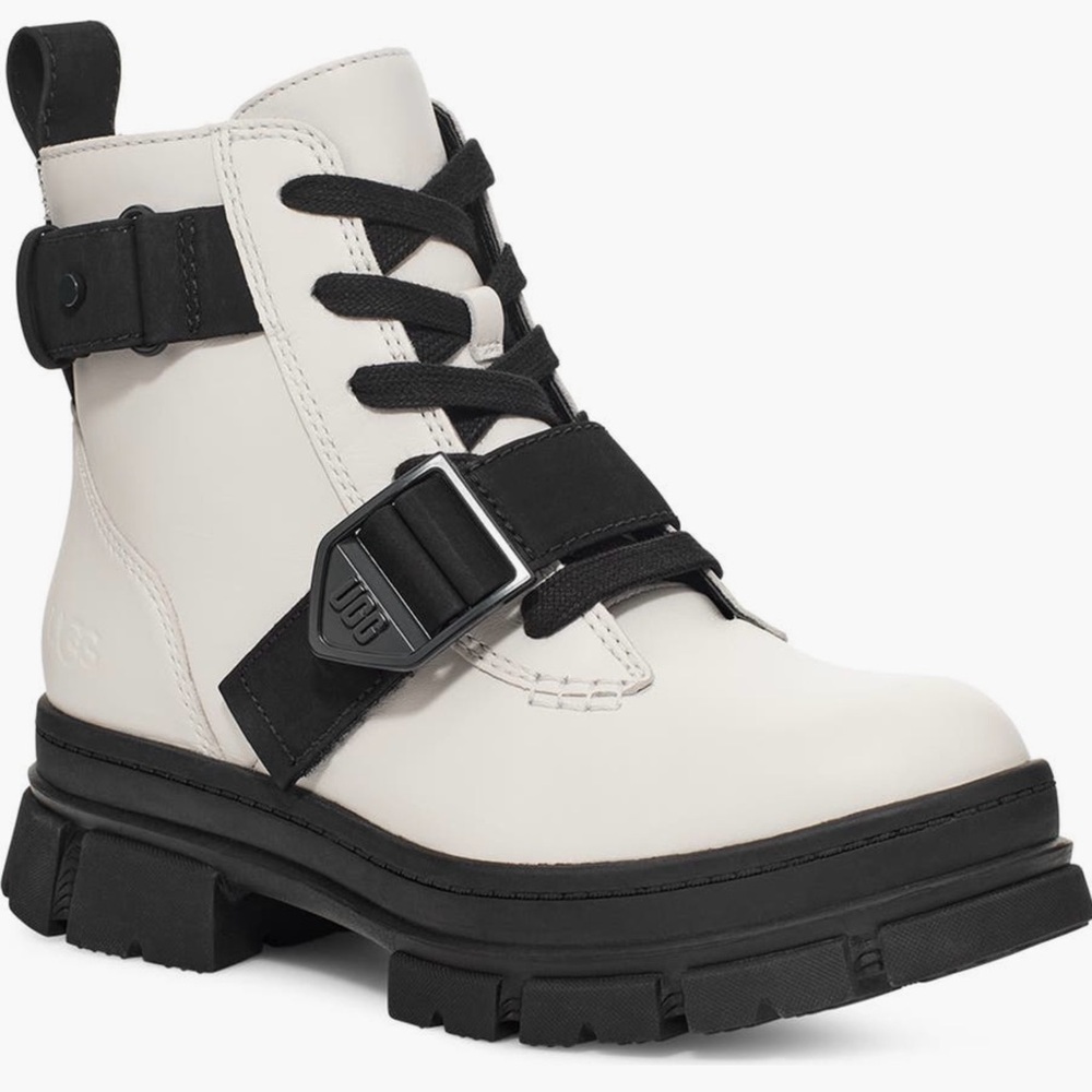 UGG Women's Cream and Black Moto Boots
